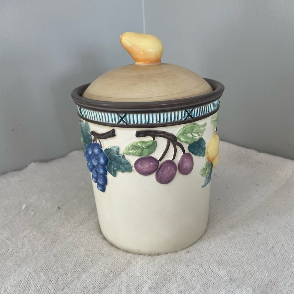 Mikasa Garden Harvest Pear Top Canister